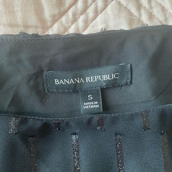 ❤️EUC Banana Republic Black Blouse (size small)❤️ - Picture 6 of 7